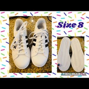 Adidas Women’s Grand Court Sneaker - white